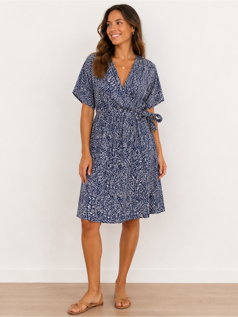 Collective Concepts Navy and Cream Abstract Dress Size Medium